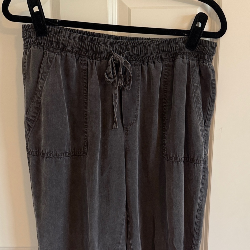 100% Lyocell Thread & Supply Gray Acid Washed Serena Jogger Pants Medium